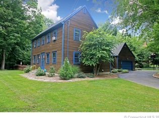 157 Carriage Dr, Southbury, CT 06488