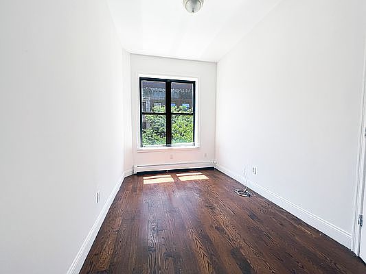 5th image of 53 W 126th St APT 3