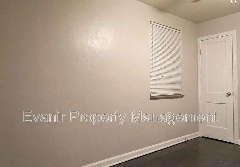 113 Niagara Ave #1 — Photo 11