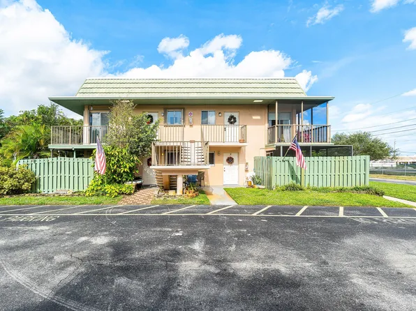 1805 Fairview Villas Drive #3, Palm Springs, FL 33406