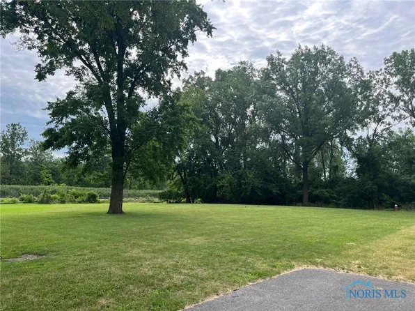 5904 Birdsall Rd, Toledo, OH 43612