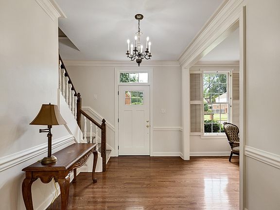4th image of 2800 Windham Pl