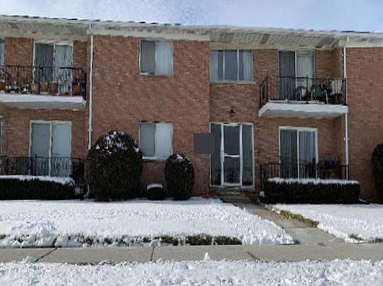 1st image of 32155 Beaconsfield St #36