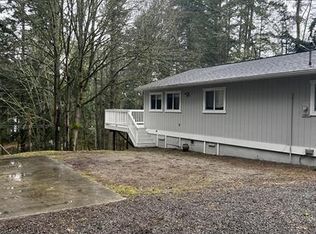 290 Carefree Ln, Camano Island, WA 98282