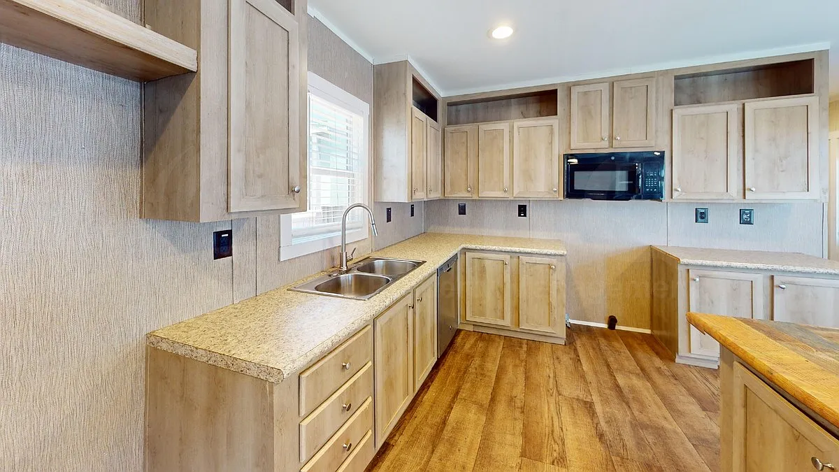 3 bed, 1.5 bath, 1300 sqft, $1,850 — Photo 3