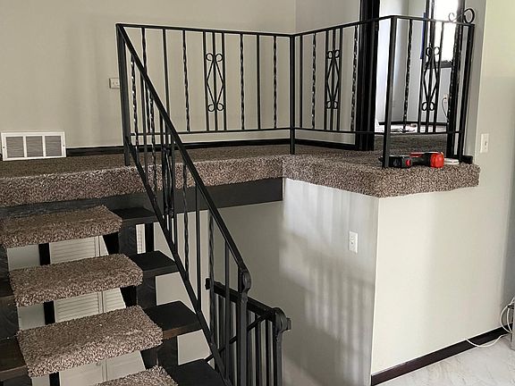 4th image of 6028 S 42nd St