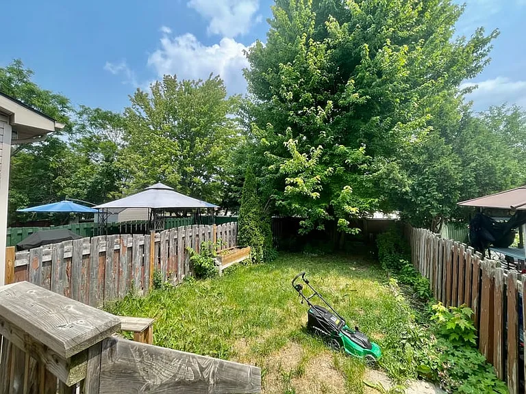 242 Windhurst Dr — Photo 13