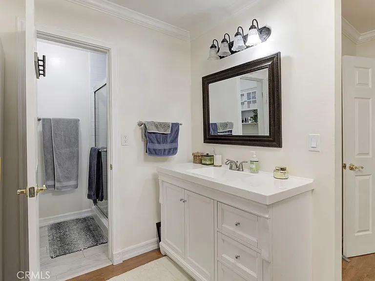 5334 Lindley Ave — Photo 16