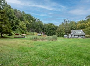 31 Fox Farm Rd, Lopatcong Twp, NJ 08865