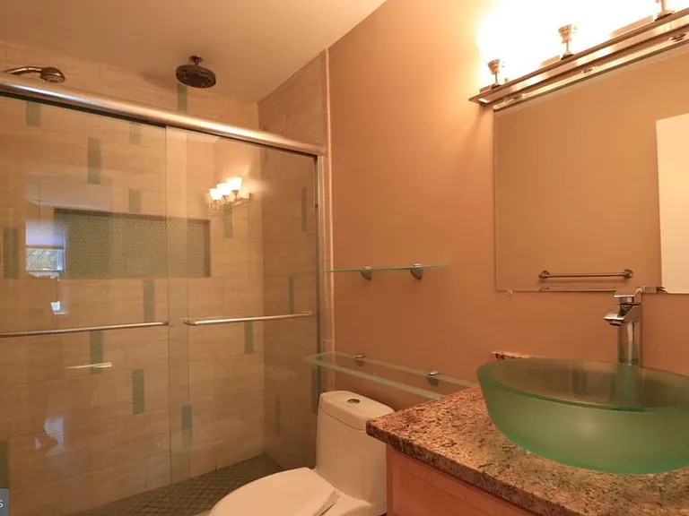 553 Monet Dr — Photo 11