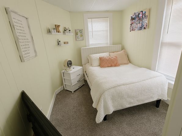 12 Morris St APT 2