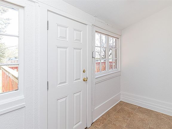 4th image of 485 Park Ave