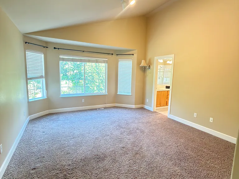 15913 Bridgeview Dr — Photo 12