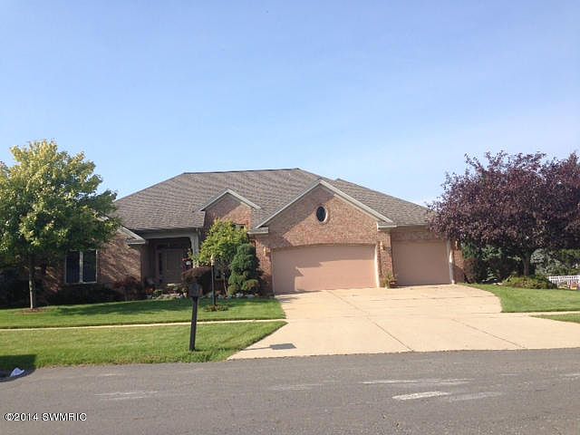 1st image of 1534 Maplehollow St SE