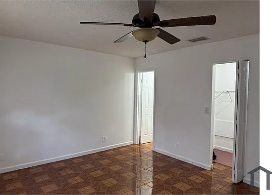 717 SW 79th Ave — Photo 4