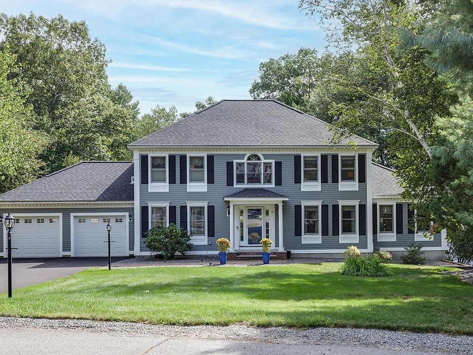 1st image of 10 Manasquan Circle