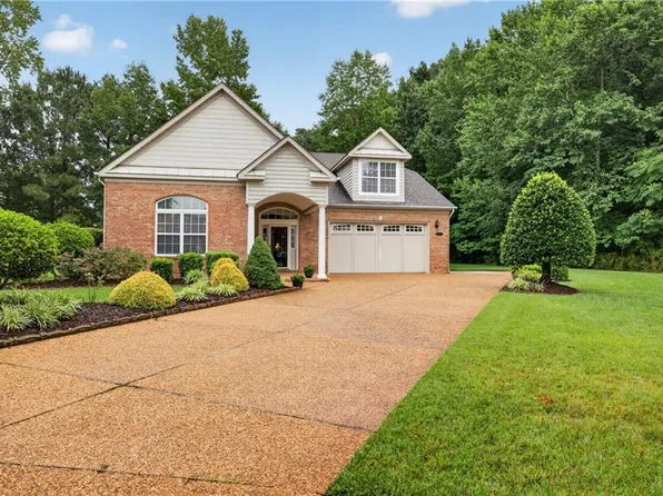 2813 Energy Dr, Virginia Beach, VA 23456
