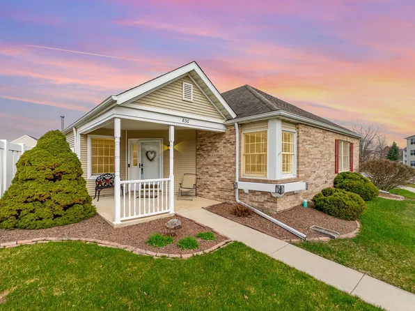856 Meadowbrook Dr, Lowell, IN 46356