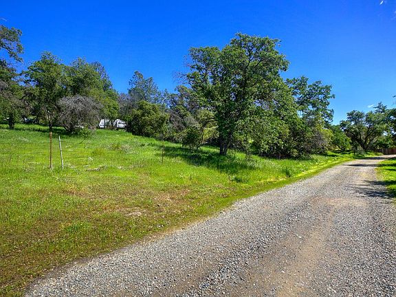 4th image of Kilaga Springs Rd