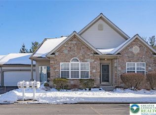 2839 Donegal Dr, Macungie, PA 18062