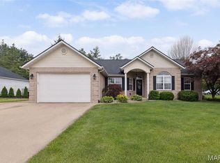 100 Woods Manor Dr, Freeburg, IL 62243