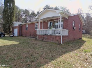282 Davis Rd, La follette, TN 37766