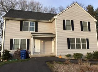 8 Winthrop Dr, Farmington, CT 06032