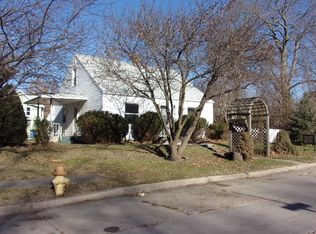1236 Douglas St, Ottawa, IL 61350