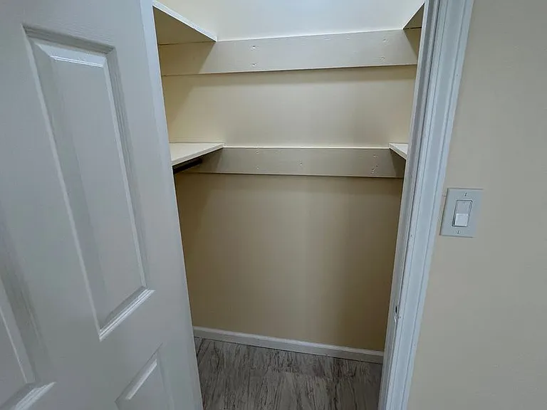 2433 Wakulla Ave — Photo 25