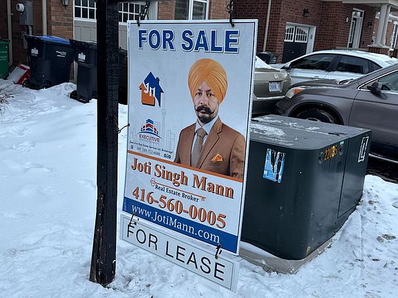 4th image of 31 Feeder St