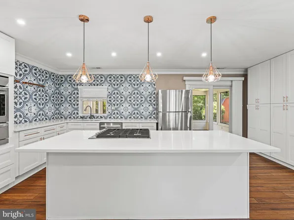 4301 Lawrence St, Alexandria, VA 22309