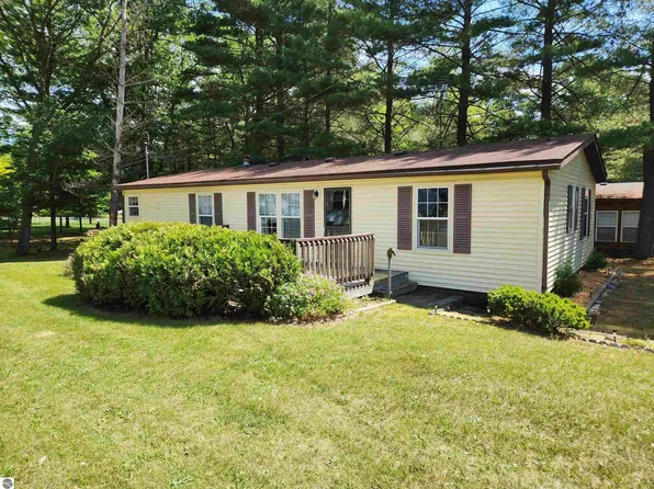 4987 E Michigan Ave, Au Gres, MI 48703