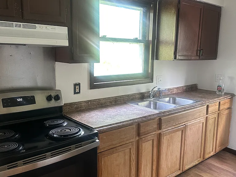 627 Cannon St — Photo 7
