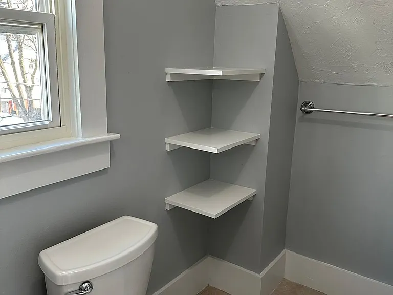 18 Osgood St #3 — Photo 12