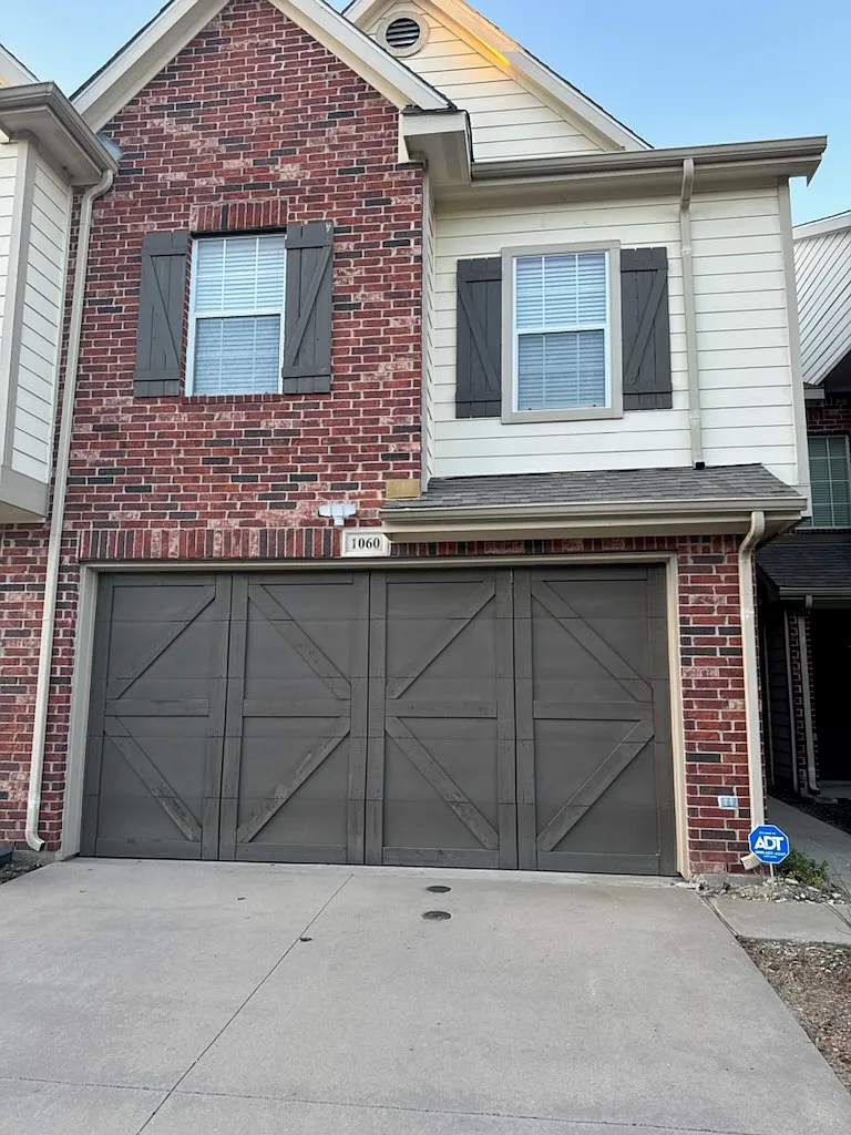 3 bed, 2.5 bath, 1602 sqft, $2,600 — Photo 1