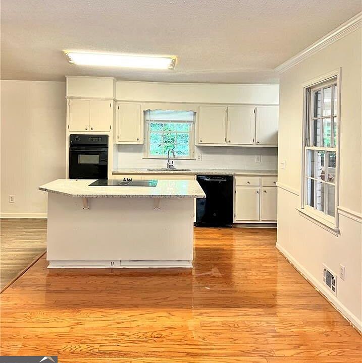 1st image of 2439 Due West Cir NW