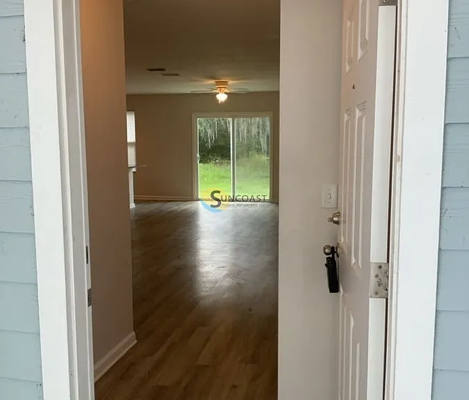 8113 Lanette St — Photo 3