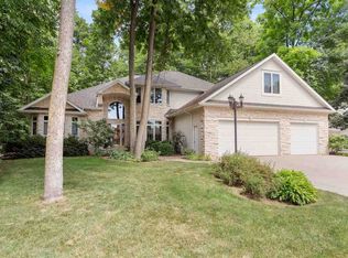 W5948 Moonflower Dr, APPLETON, WI 54915