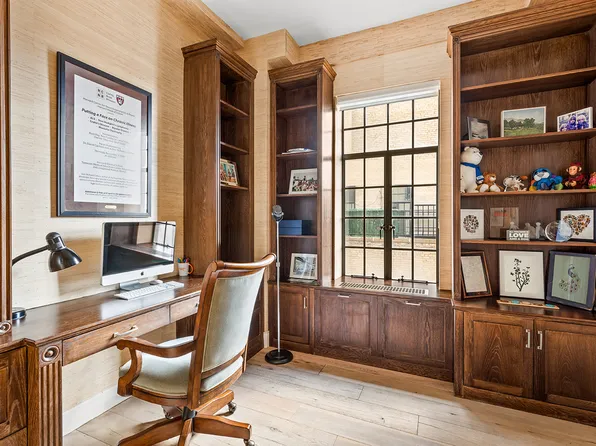 300 Central Park West image 14 of 21