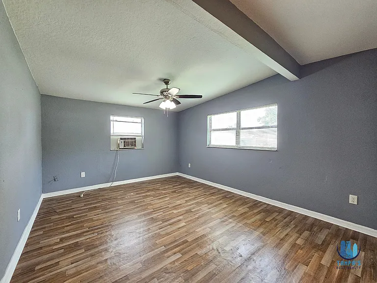 2431 Cannon St — Photo 11