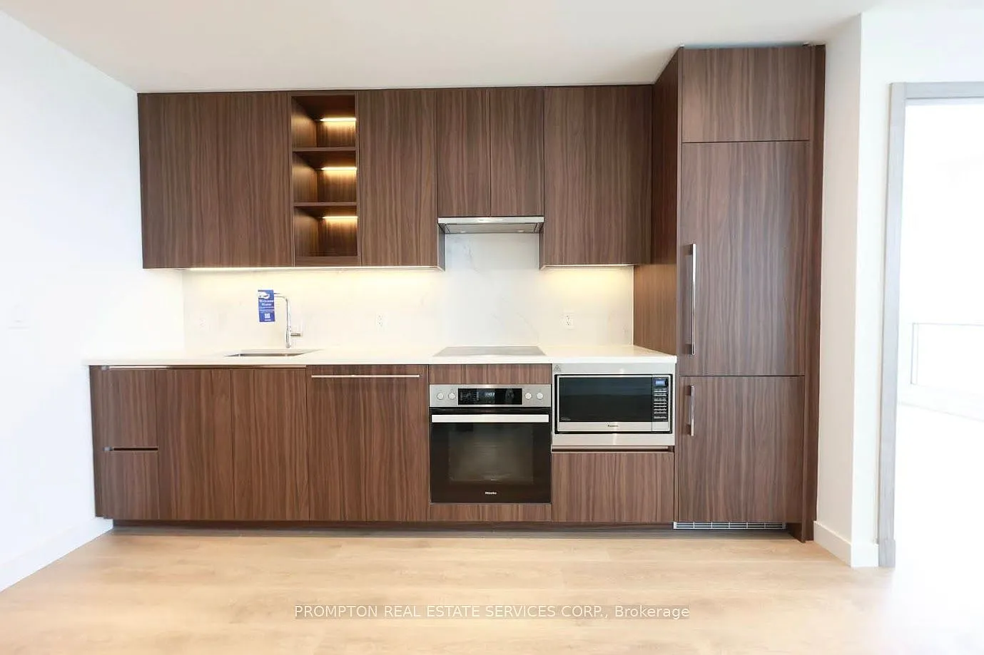 25 McMahon Dr — Photo 4