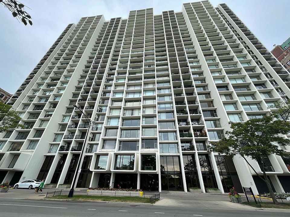 1st image of 3200 N Lake Shore Dr APT 1510