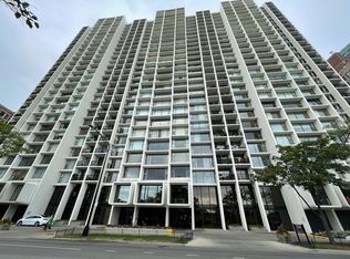 3200 N Lake Shore Dr APT 1510, Chicago, IL 60657