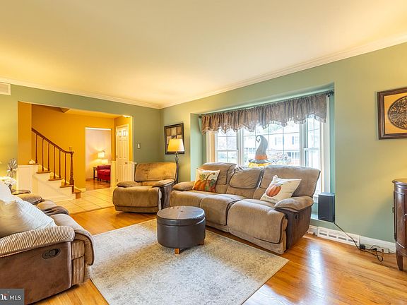 3rd image of 3203 Powhatan Dr