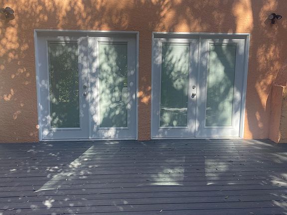 2nd image of 1142 S La Peer Dr