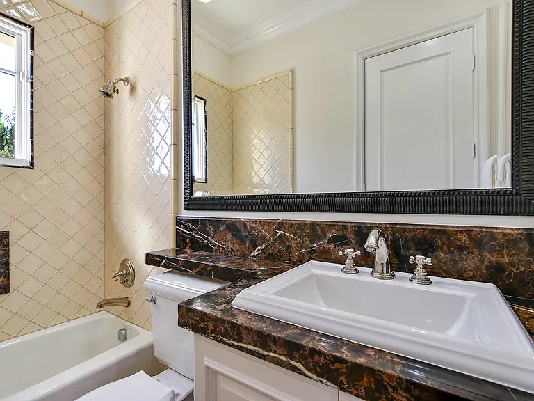 En-suite bath for Bedroom Three