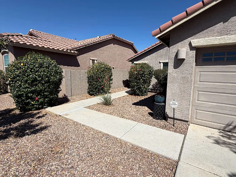 932 W Hot Springs Trl — Photo 2