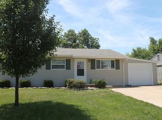 22 Warsen Ave, Wentzville, MO 63385
