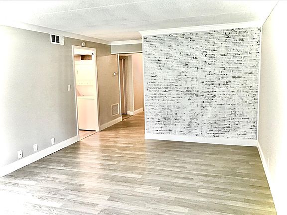 3rd image of 413 Canberra Dr #130A