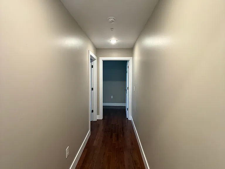 521 Warren St #1 — Photo 10